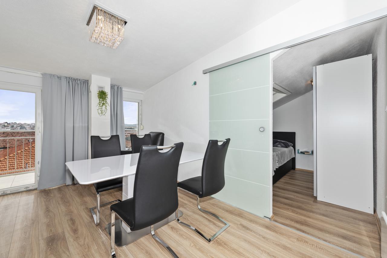 Apartment Nikola Trogir Extérieur photo