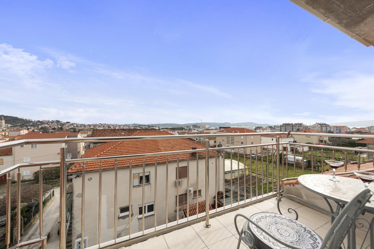 Apartment Nikola Trogir Extérieur photo